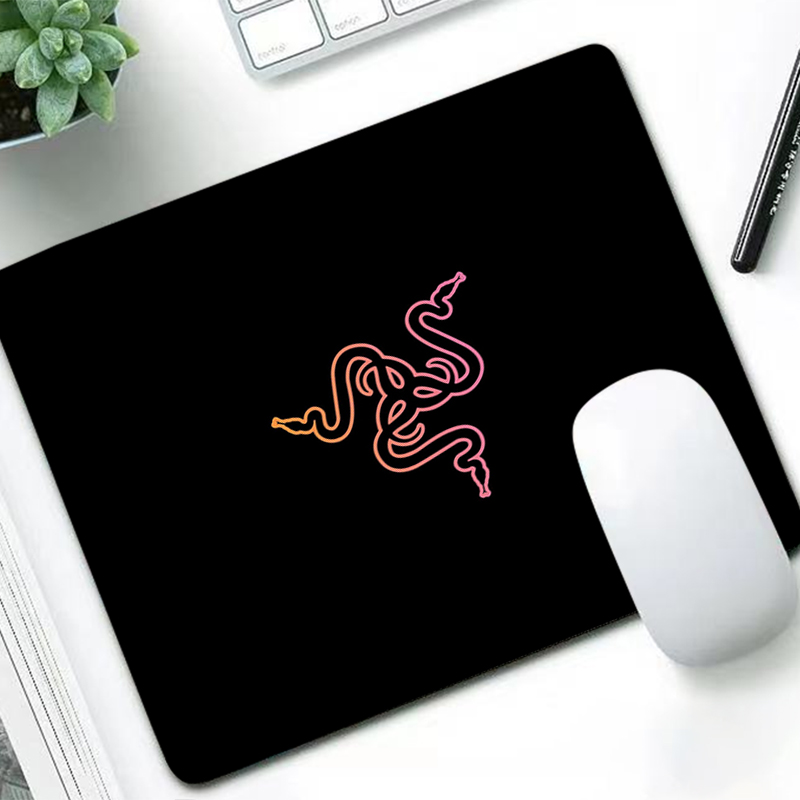 Razer Luxury Mouse Pad Anime G - Laptop Accessories Cool ulasan dan harga